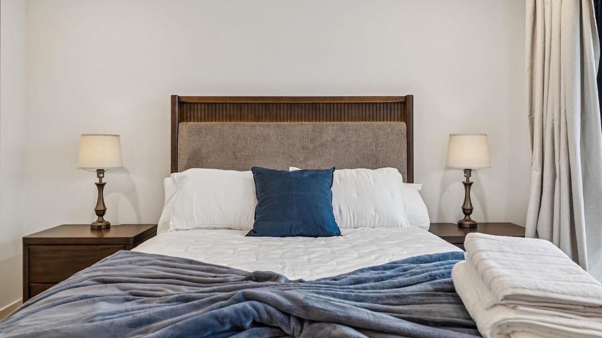 3br Townhome Rooftop Views Hot Tub & Fireplace Apartment