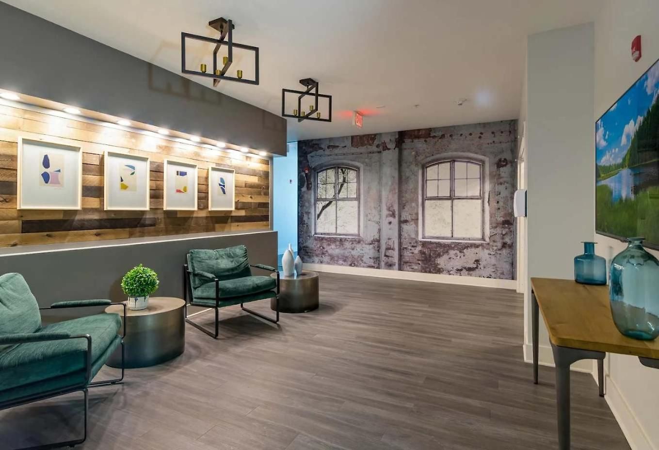 Apartment Boulevard Midtown 1br Pool Gym Parking 01 *