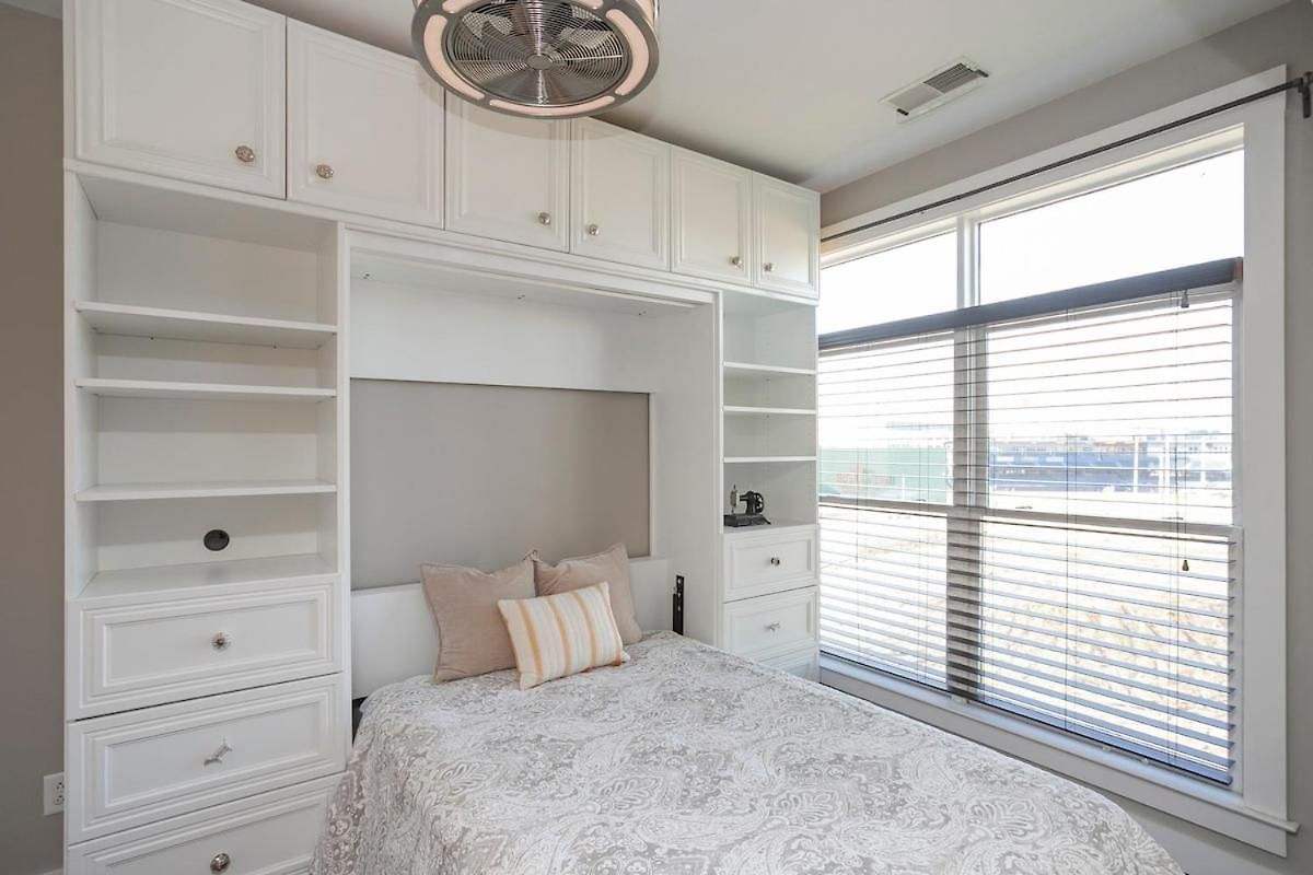 Apartment Beautiful In The Heart Of Downtown Walk To Broadway *