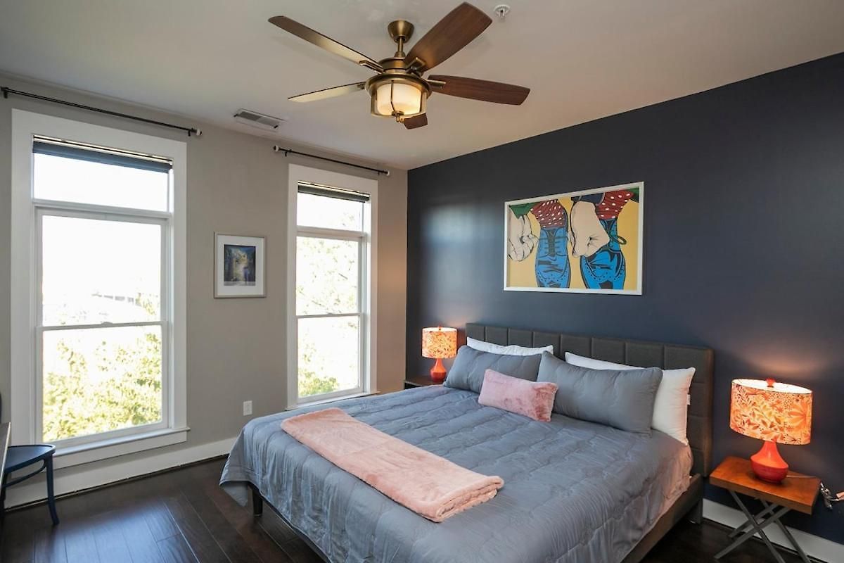 Beautiful In The Heart Of Downtown Walk To Broadway * Nashville