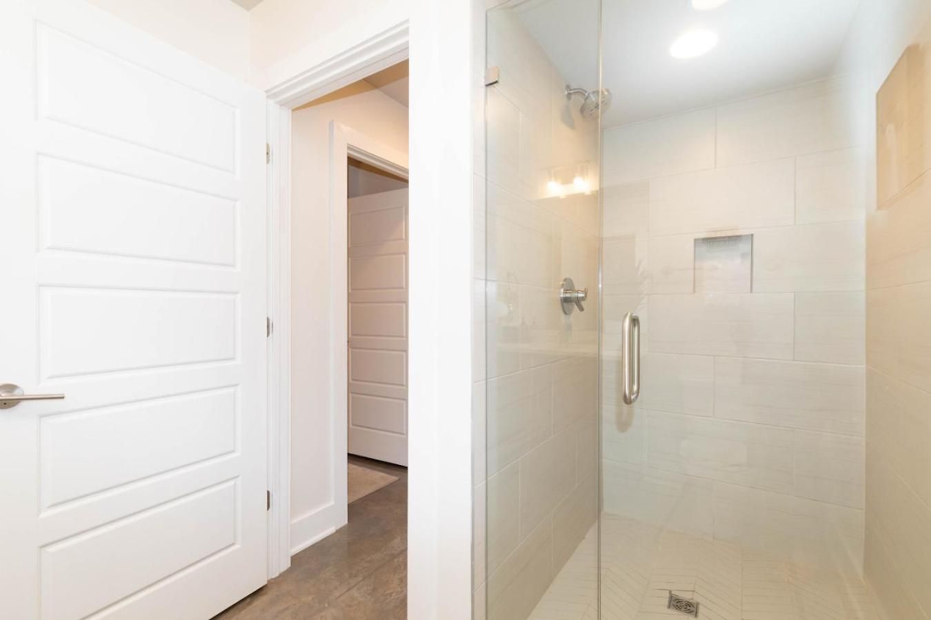 Apartment Stylish Brand-new Townhome Near Hotspots Nashville