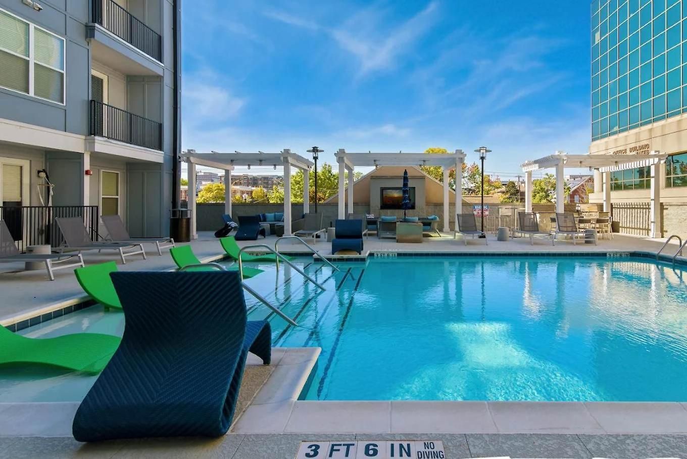 Boulevard Midtown 1br Pool Gym Parking 06 Nashville