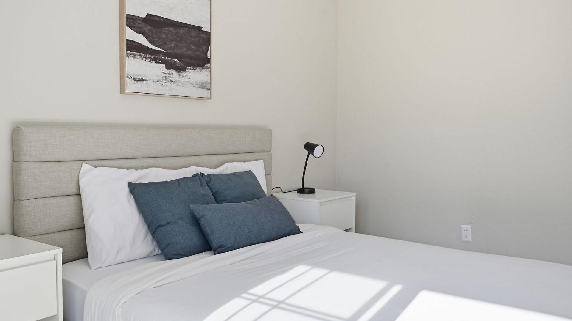 Comfortable Retreat With In-unit Washerdryer Apartment Nashville