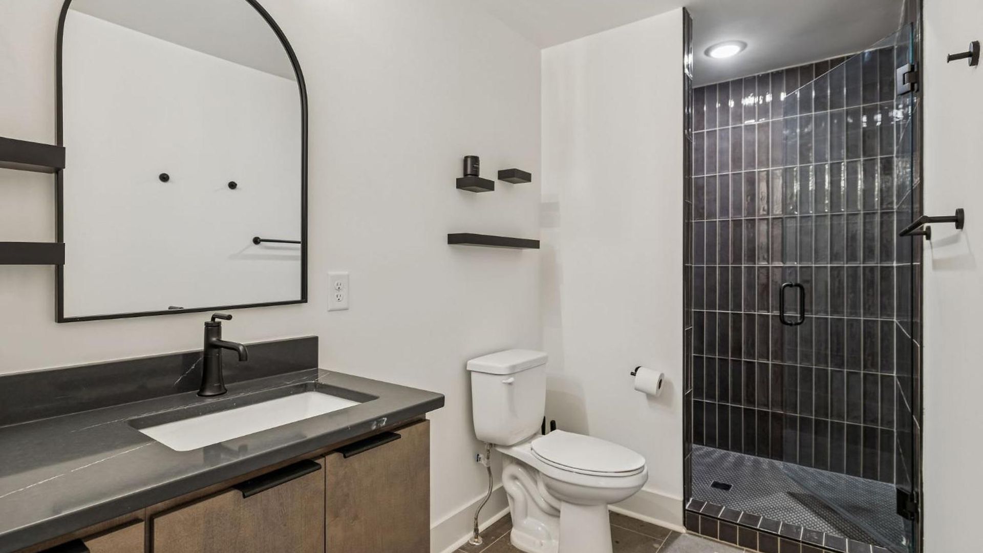 3br Townhome Rooftop Views Hot Tub & Fireplace * Nashville