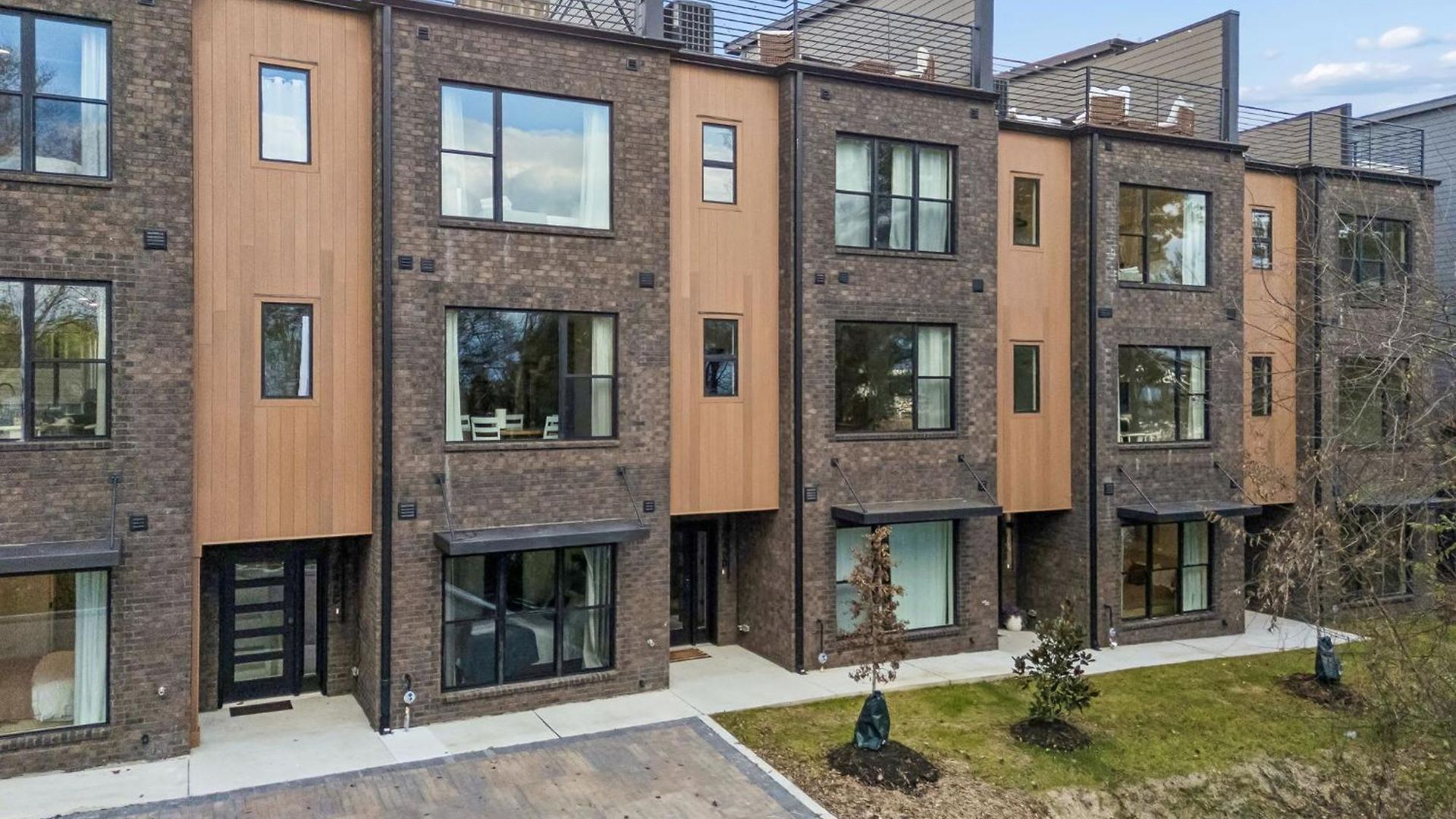 3br Townhome Rooftop Views Hot Tub & Fireplace Nashville