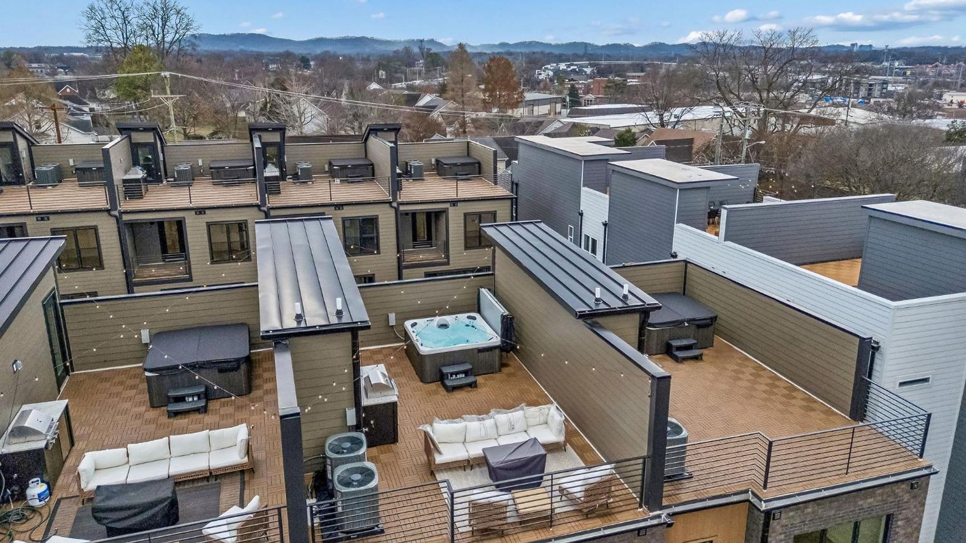 Apartment Modern Multi-level Retreat With Rooftop Hot Tub