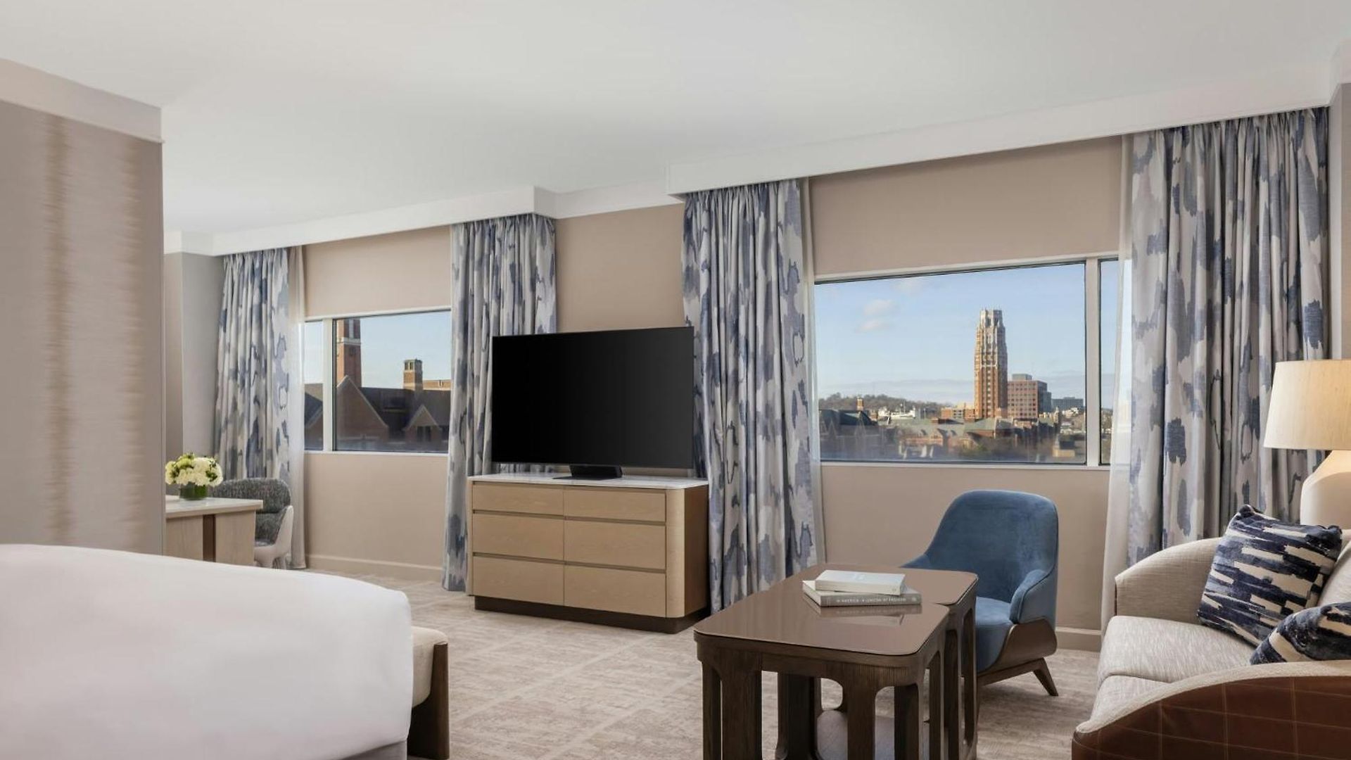 Loews At Vanderbilt Plaza Hotel 4*