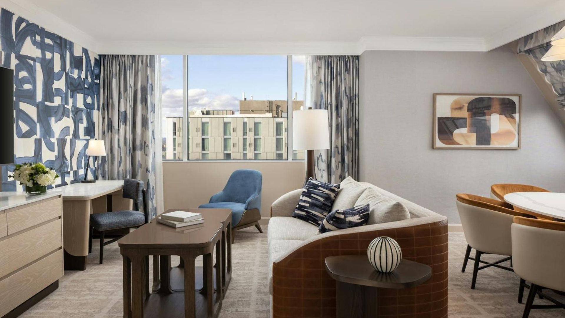 Loews At Vanderbilt Plaza Hotel