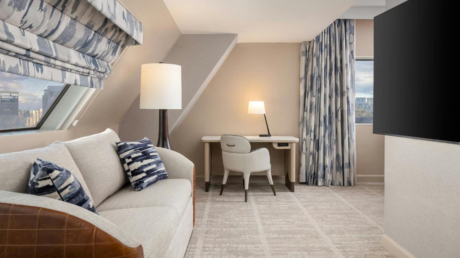 Loews At Vanderbilt Plaza Hotel 4*