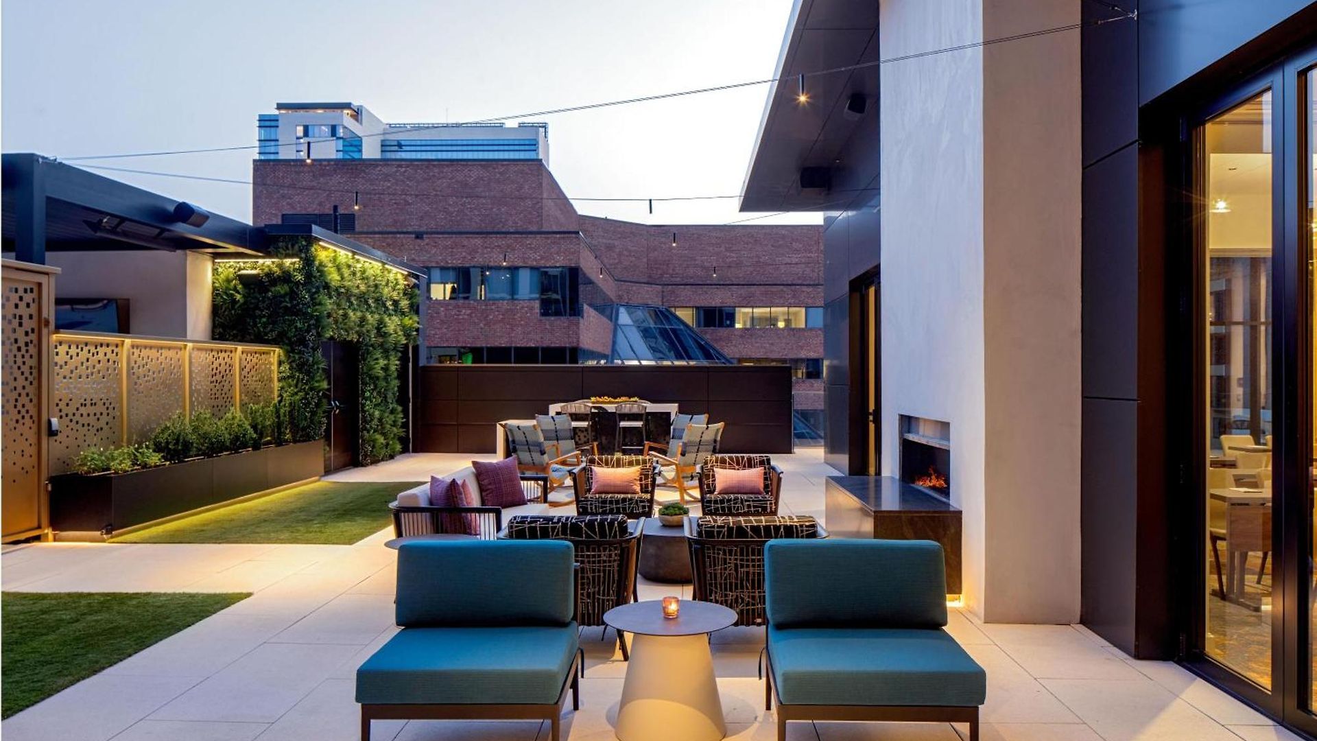 Hotel Tempo By Hilton Downtown