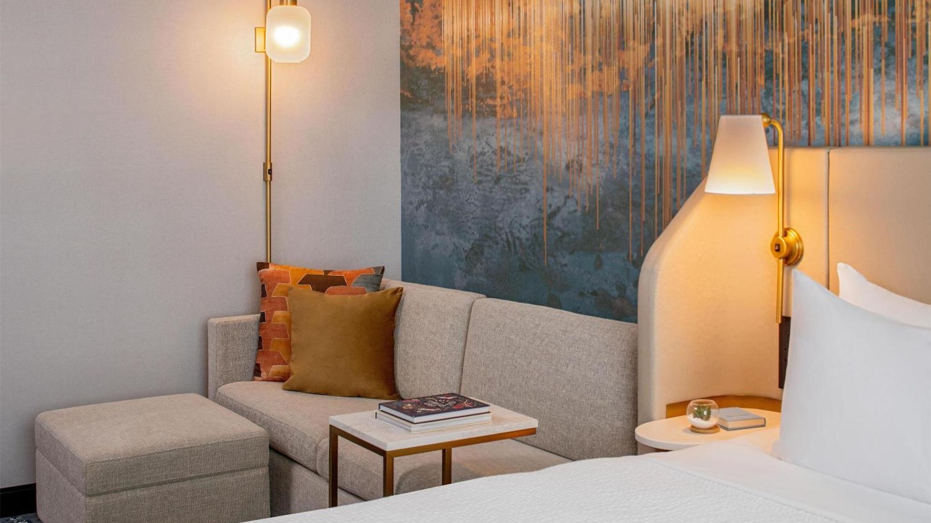 Hotel Tempo By Hilton Downtown 3*
