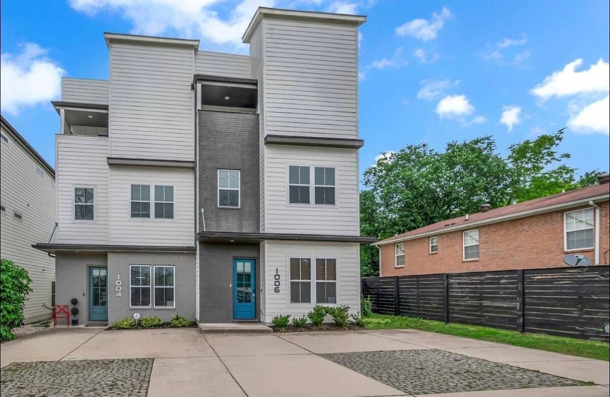 Rooftop, Large Backyard, Fire Pit, Near Downtown Holiday home *