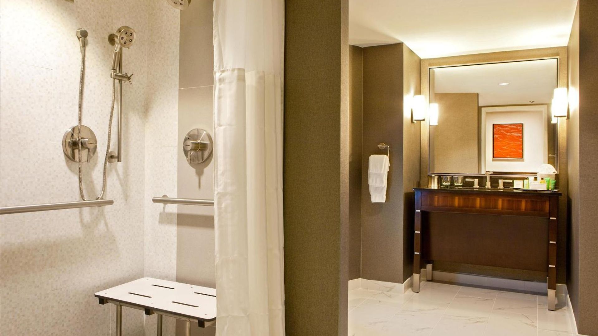 Hotel Hilton Downtown 4*