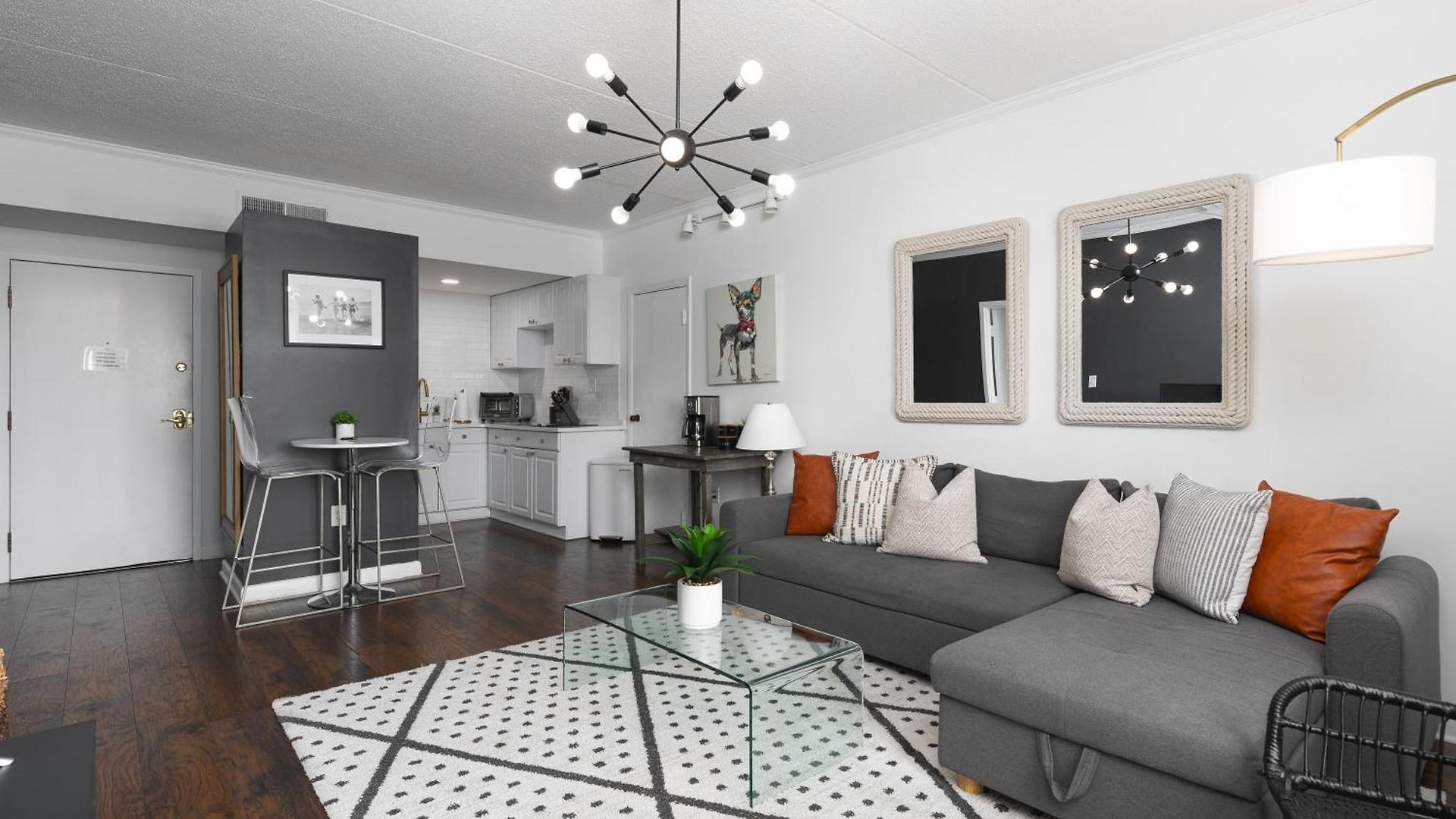 Holiday home To The Stars On Music Row With Pool And Free Parking Nashville