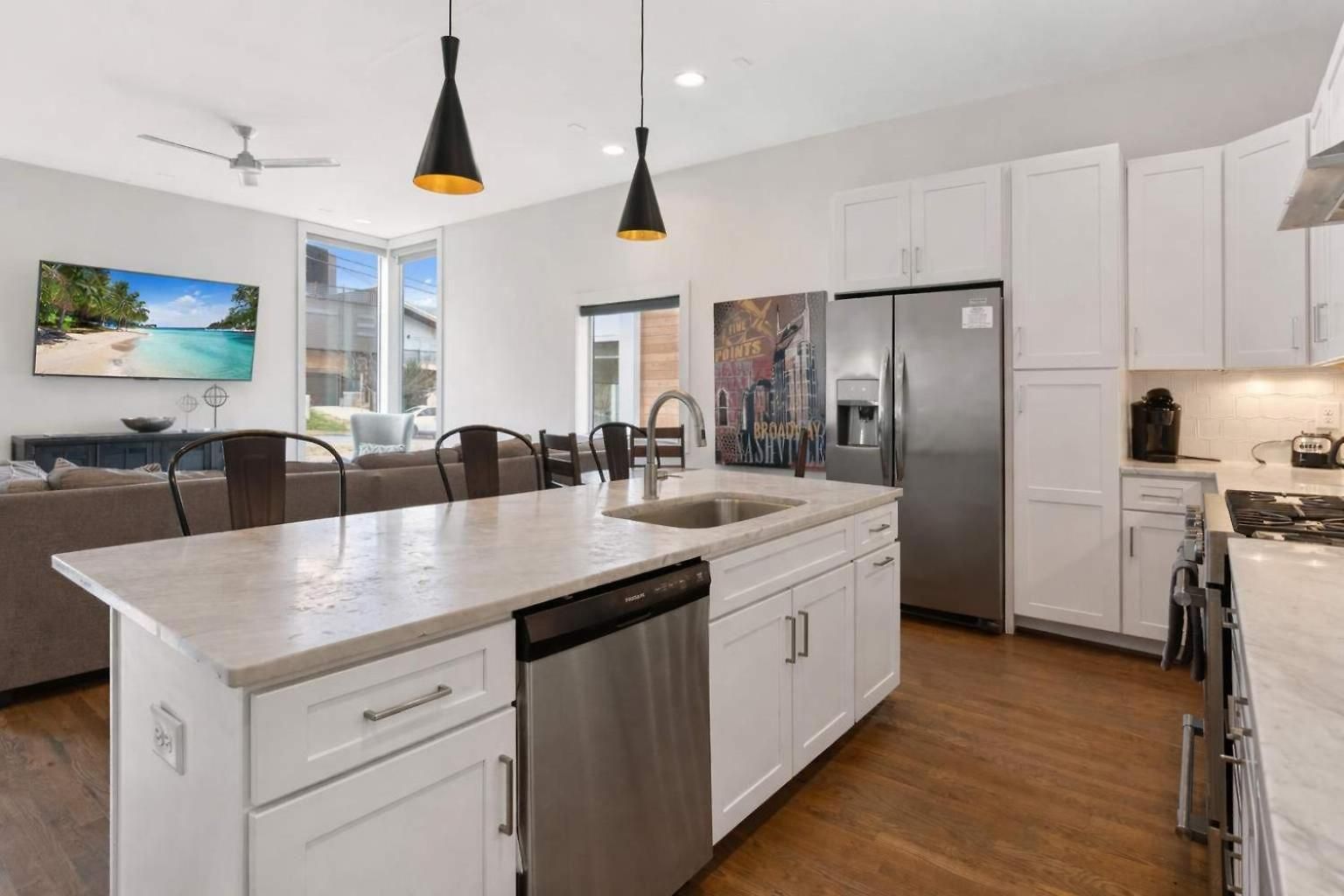 Gorgeous Home-2 Miles To Lower Broadway Holiday home *