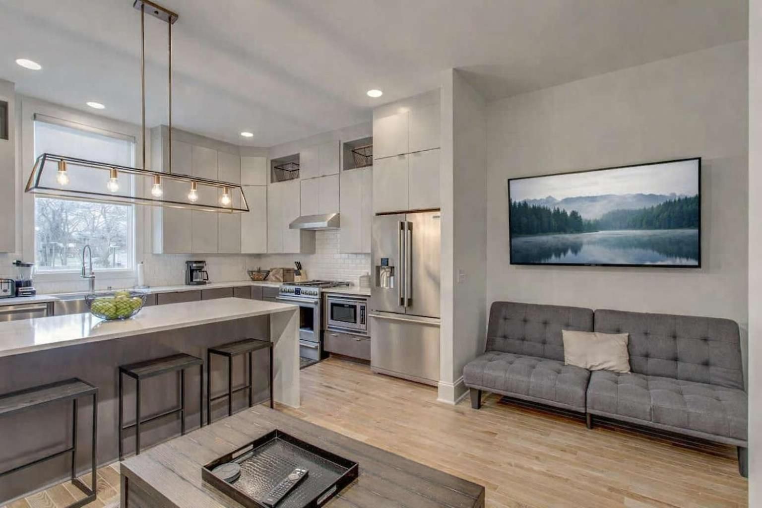 Two Homes - Accommodates 24 Guests Holiday home *