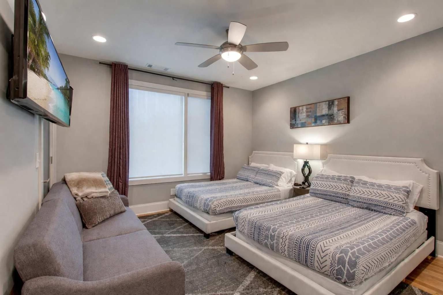 5 Min Uber To Downtown - 2 Car Gargage - Rooftop * Nashville