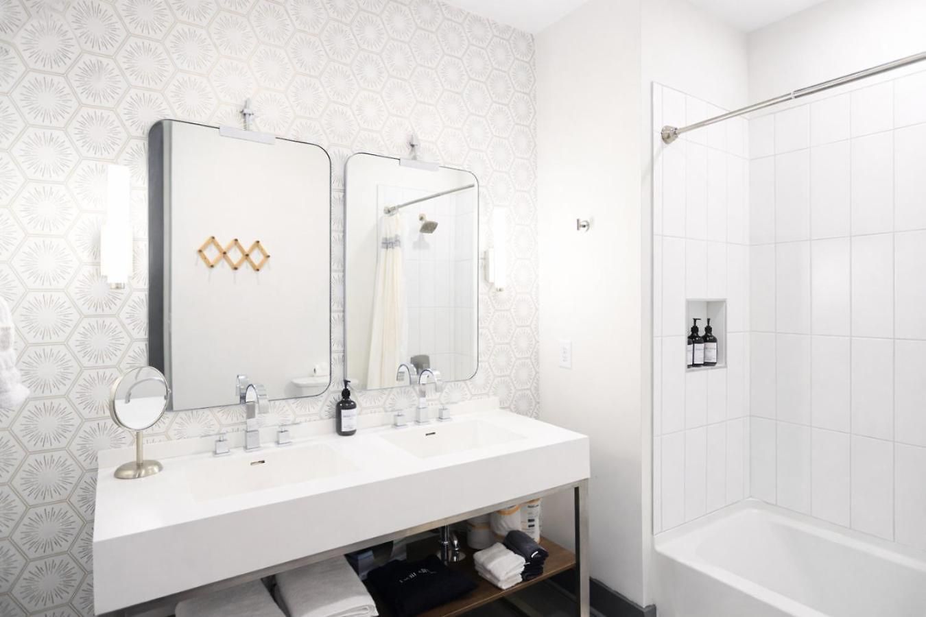 Apartment The Muse - Modern 2br With Private Balcony And Rooftop Access
