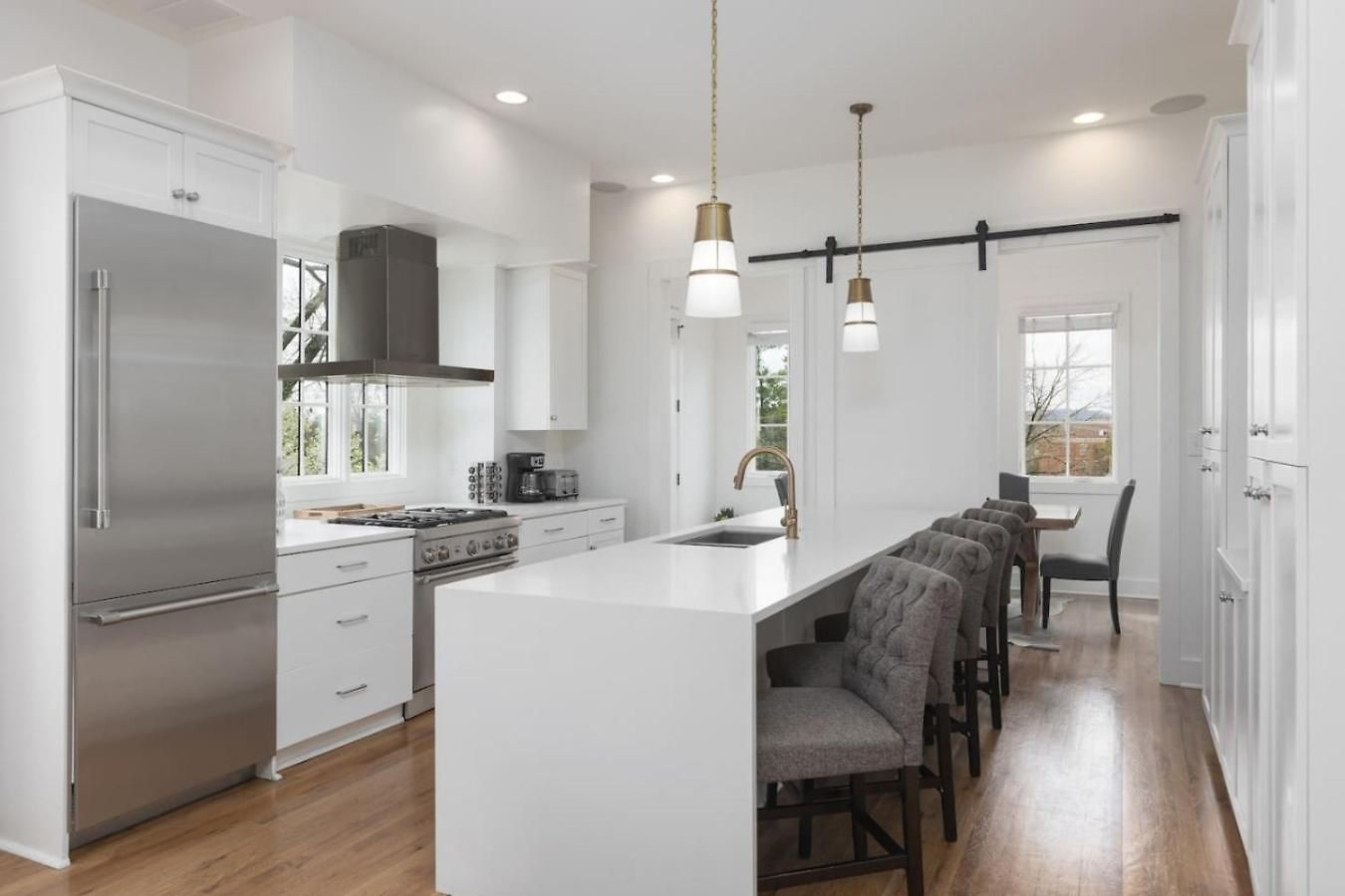 Townhome With Rooftop Garage Pool Table By Belmont And Vanderbilt Holiday home Nashville