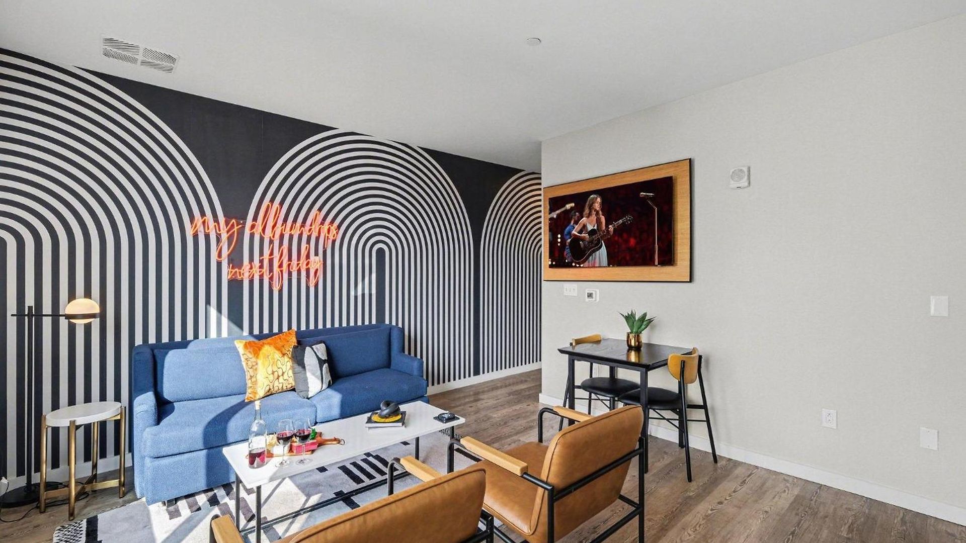 Pianissimo-2 Units-rooftop Pool-gym-on Music Row Nashville