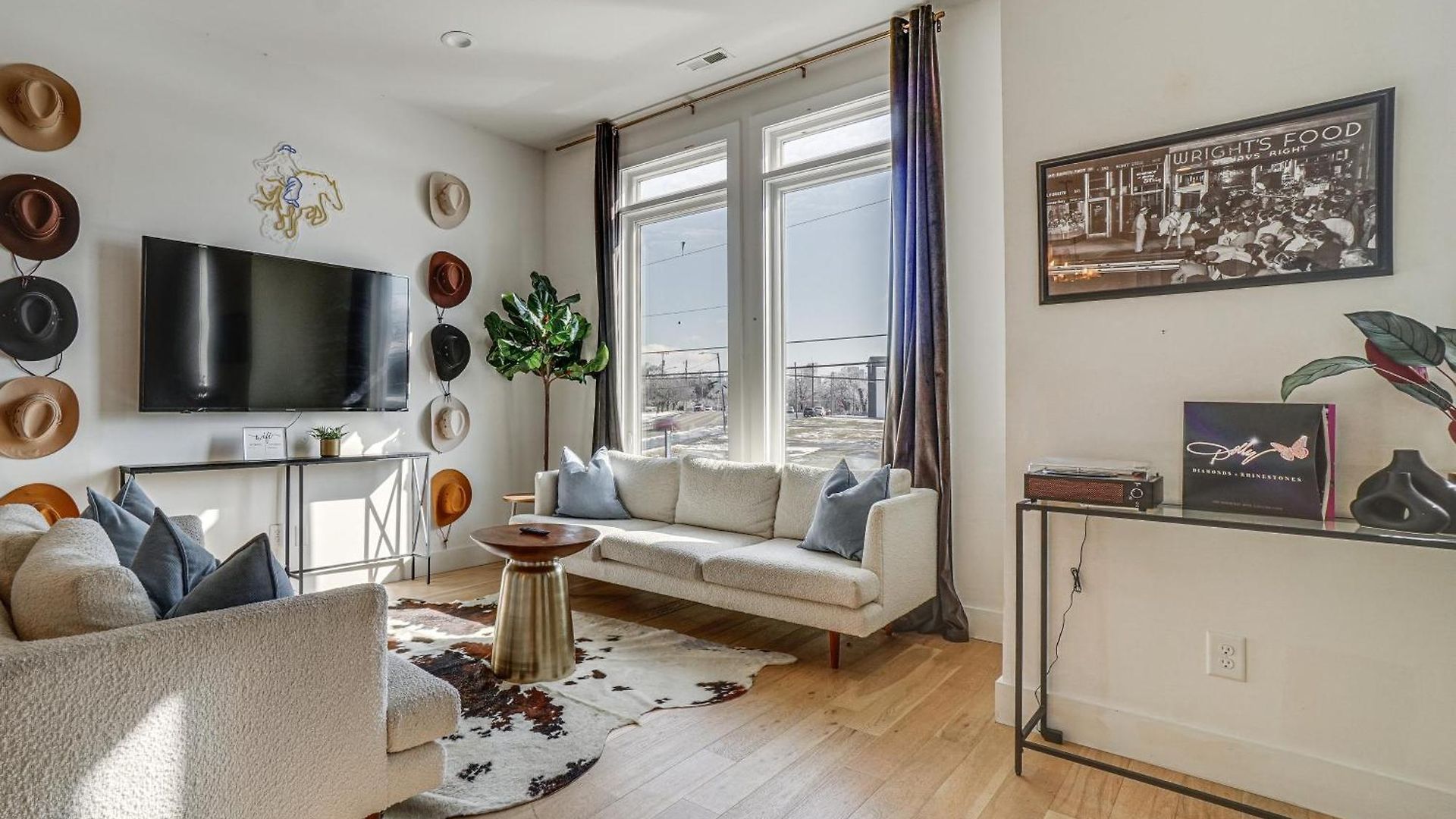 Holiday home Pet-friendly Townhome W/ Rooftop Deck!