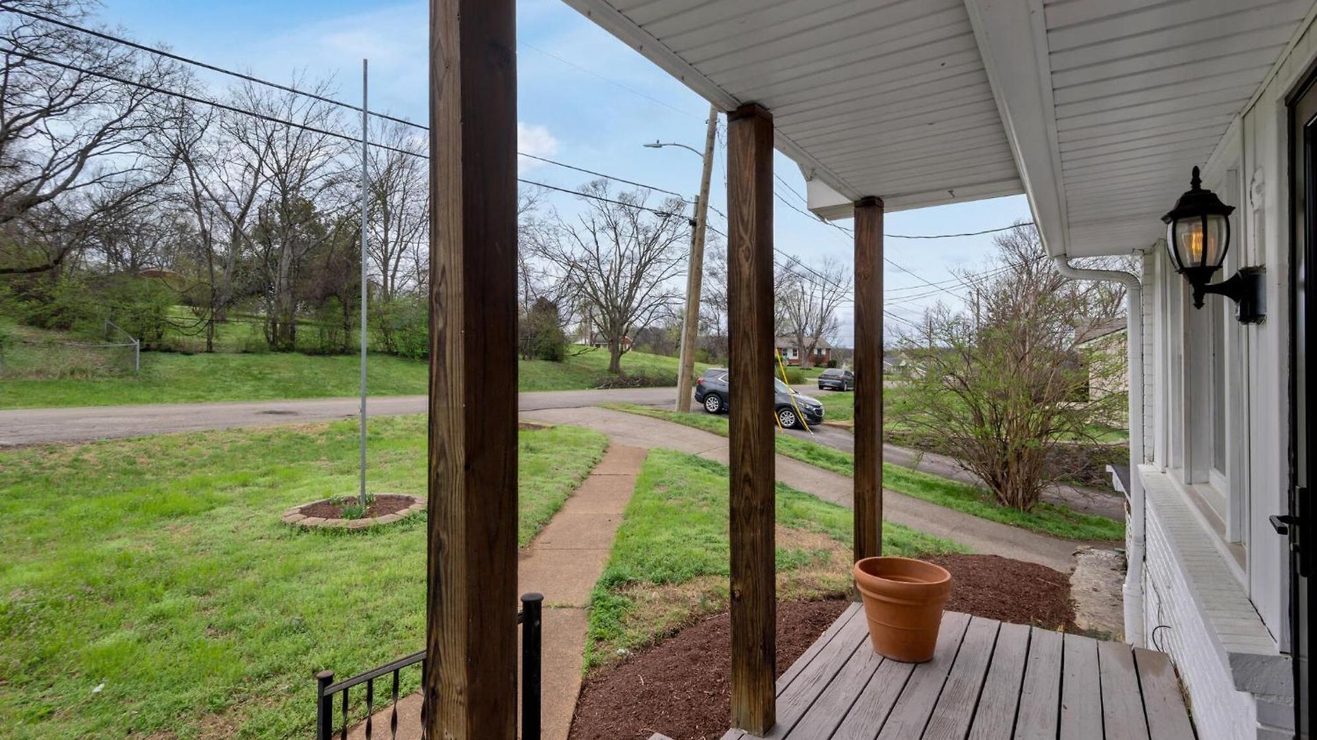 The Cornish Classic - Cozy Ranch Near Downtown Nashville