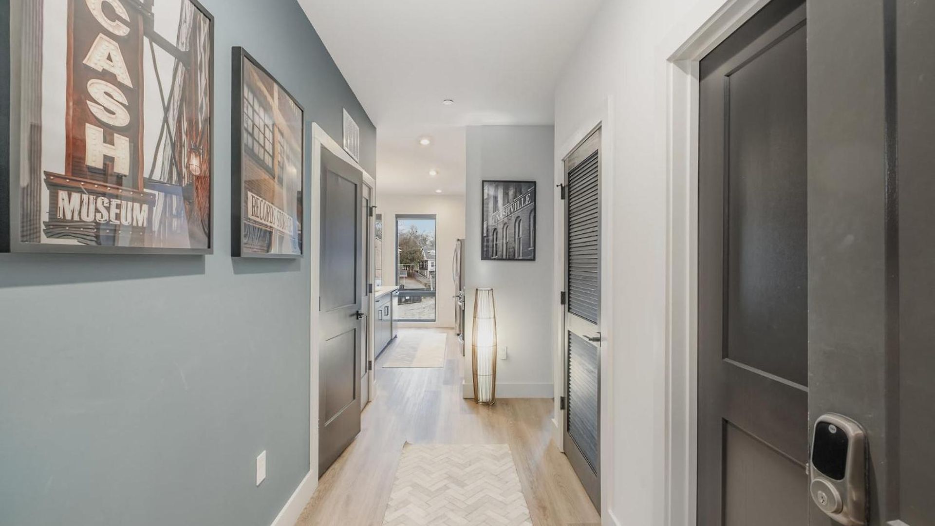 Modern West End For 6 Shared Pool & Gym Holiday home Nashville