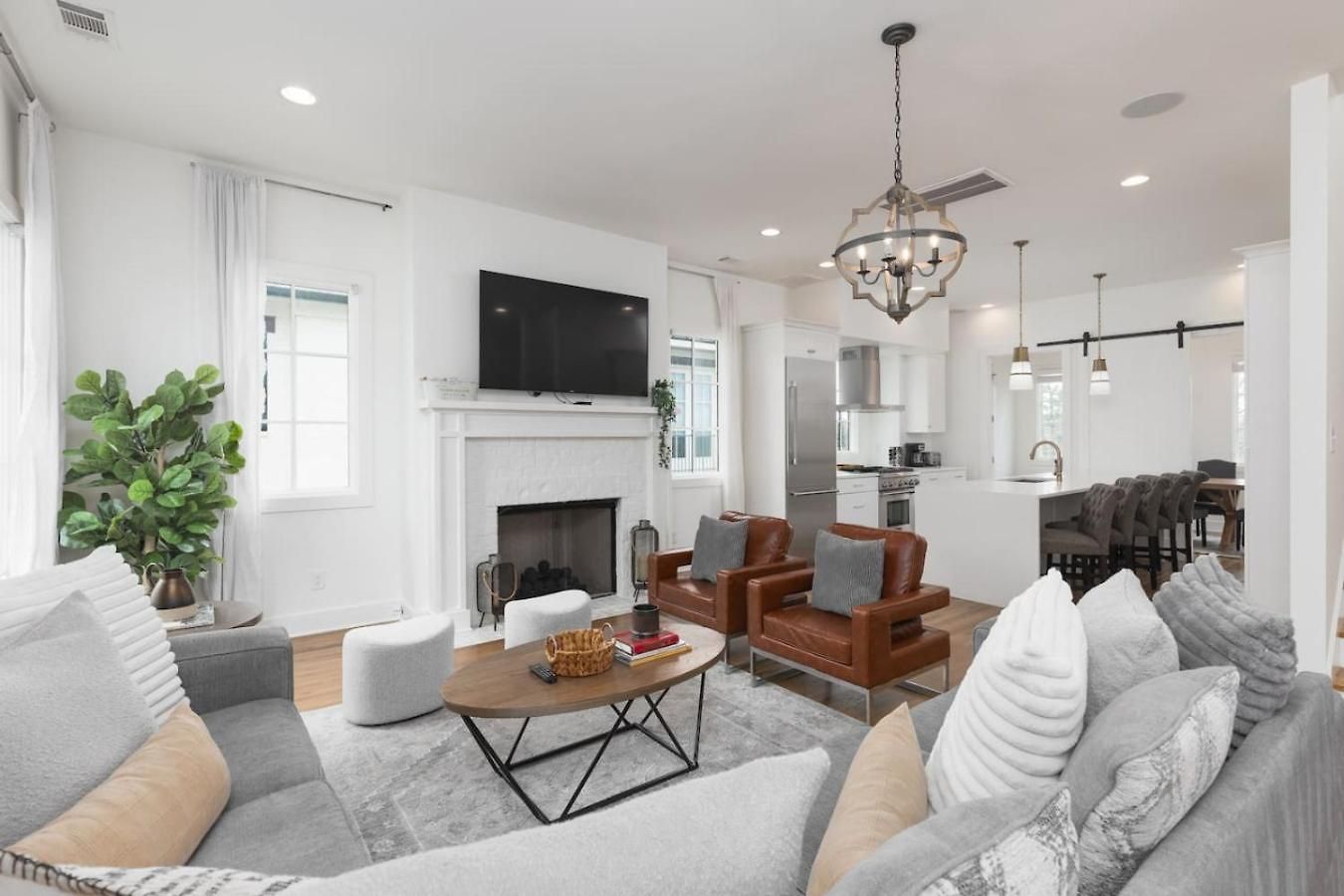Townhome With Rooftop Garage Pool Table By Belmont And Vanderbilt *