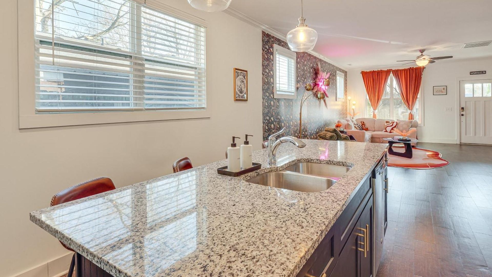 Retro Disco Haven Near Downtown Nash! * Nashville