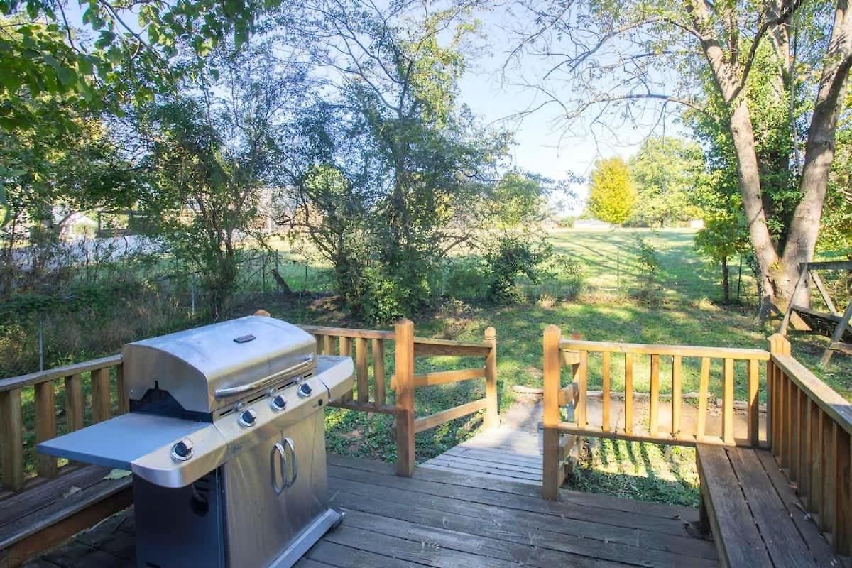 Upper Unit Retreat Pet-friendly Holiday home *