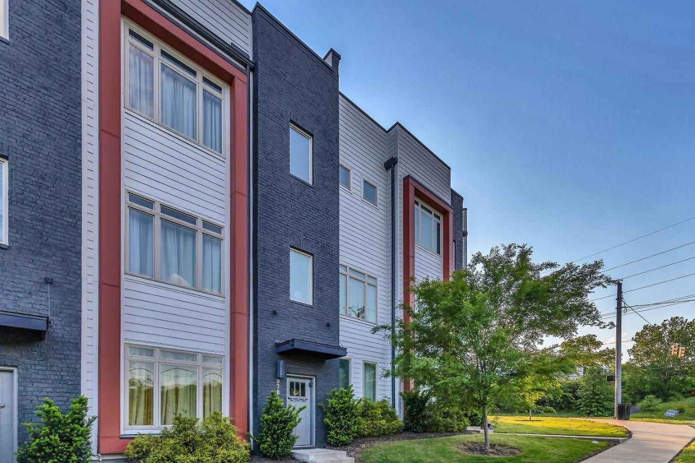 Rooftop Fire Pit + River Views 4br Sleeps 12 Holiday home Nashville