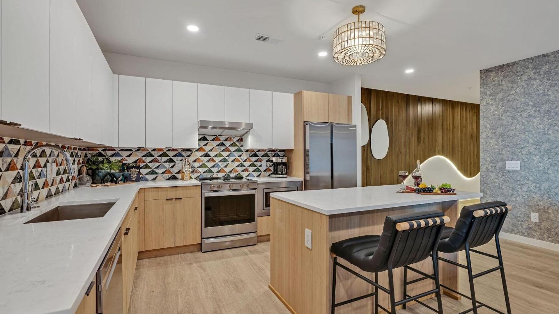 Holiday home Hyve-anthem-private Balconies-walk To Broadway *