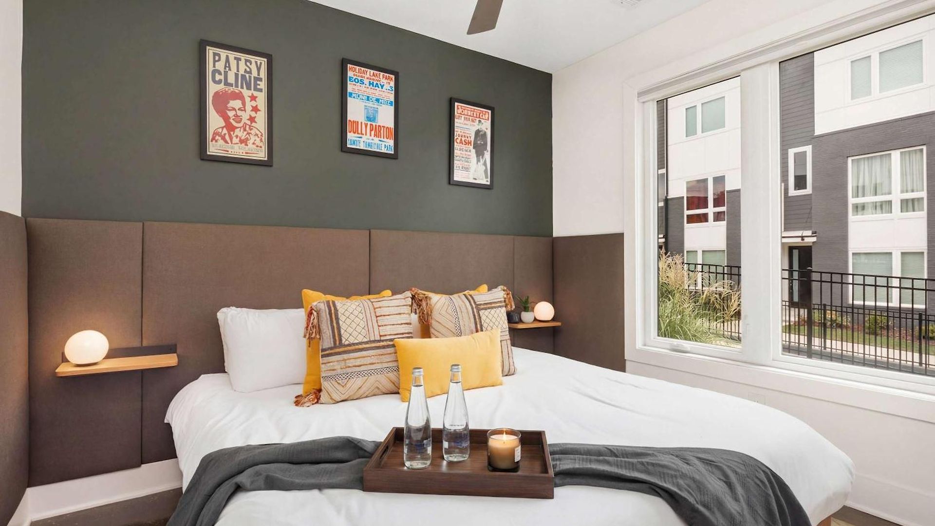 King 3br Retreat & 2-car Garage East *