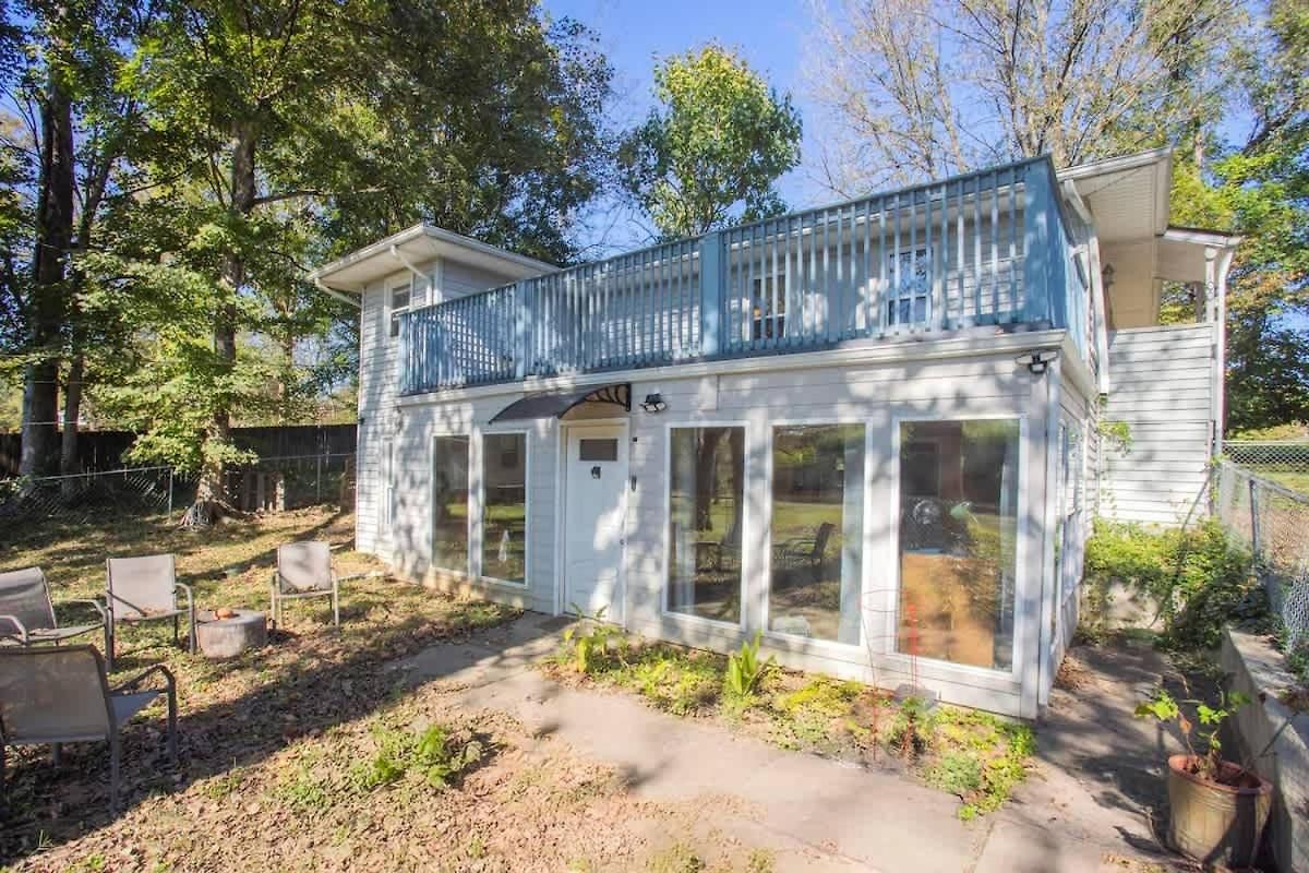 Upper Unit Retreat Pet-friendly Holiday home *