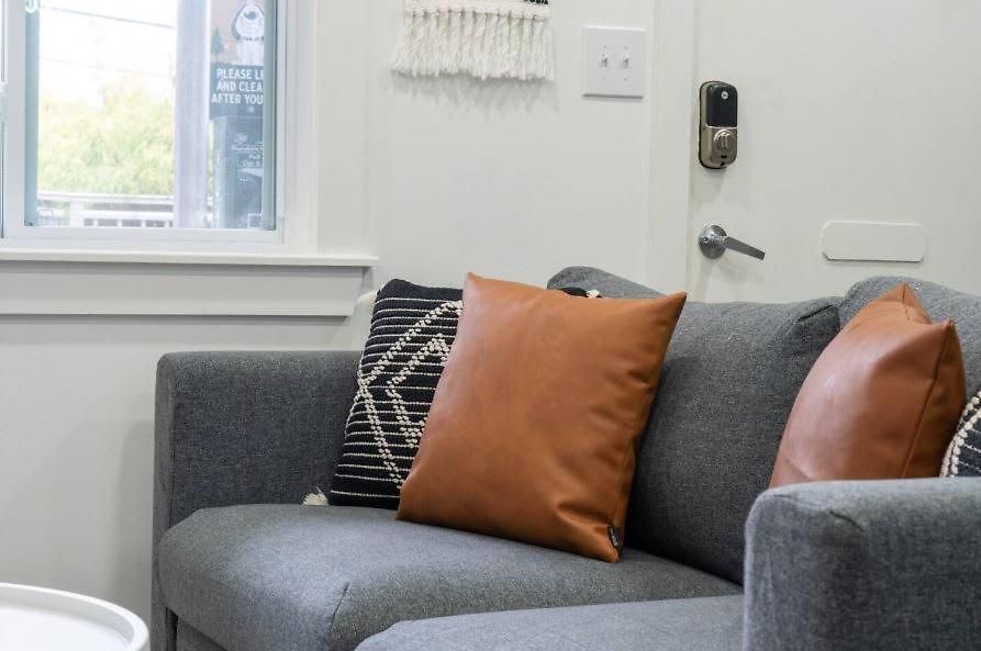 Cozy Bohemian With Pool By Barcle Holiday home *