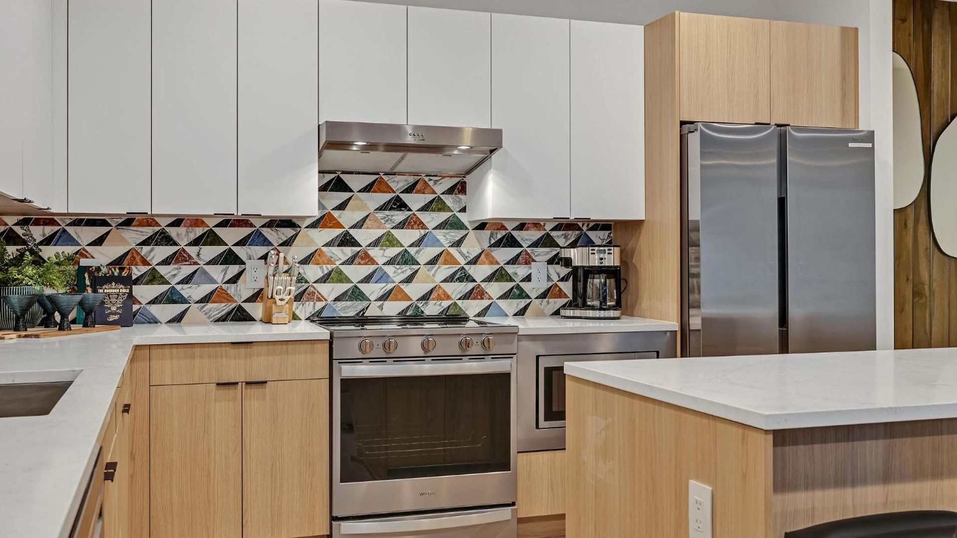 Hyve-anthem-private Balconies-walk To Broadway * Nashville