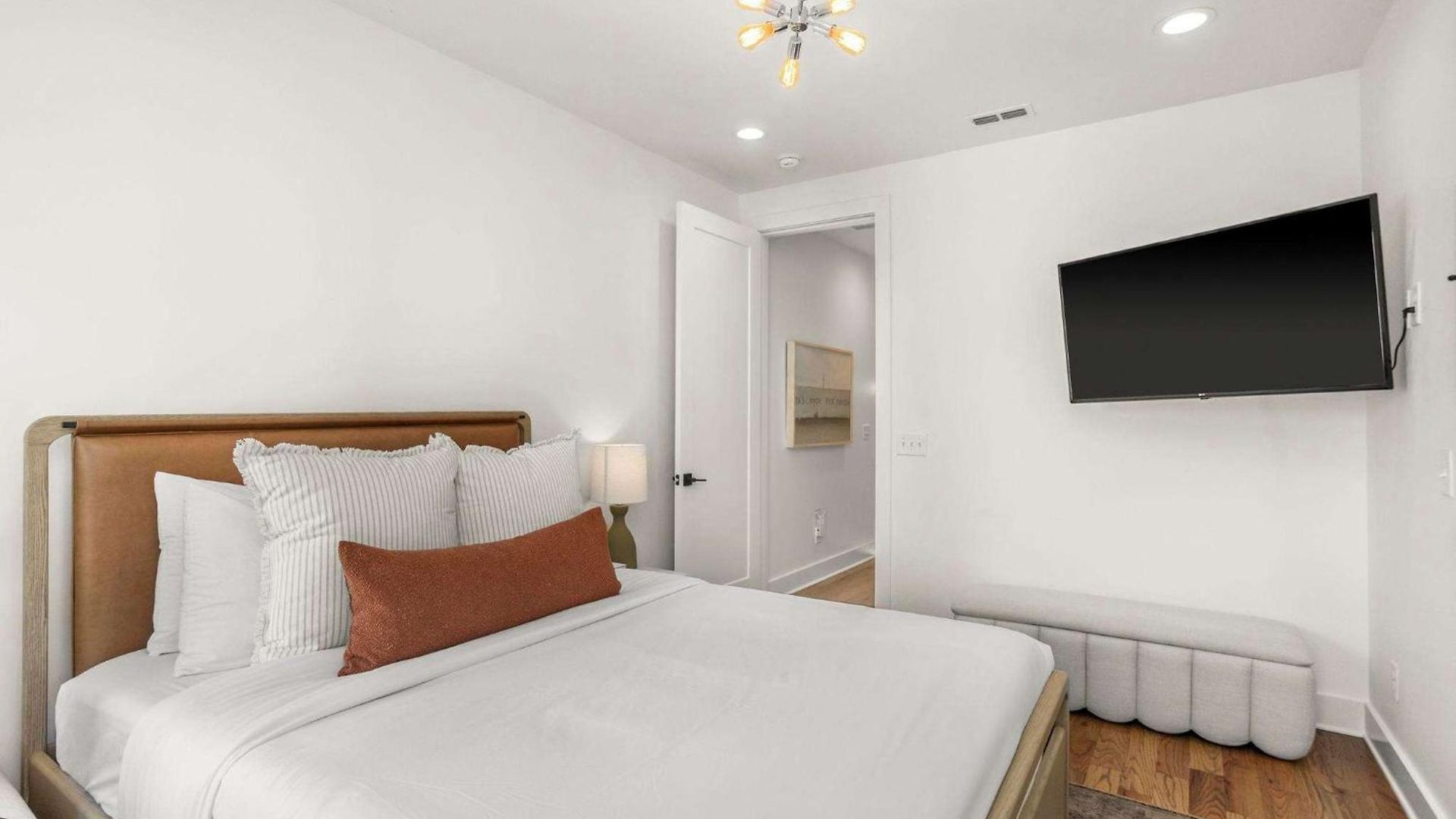 Prime Spot Minutes To 12 South Gulch & Broadway Holiday home