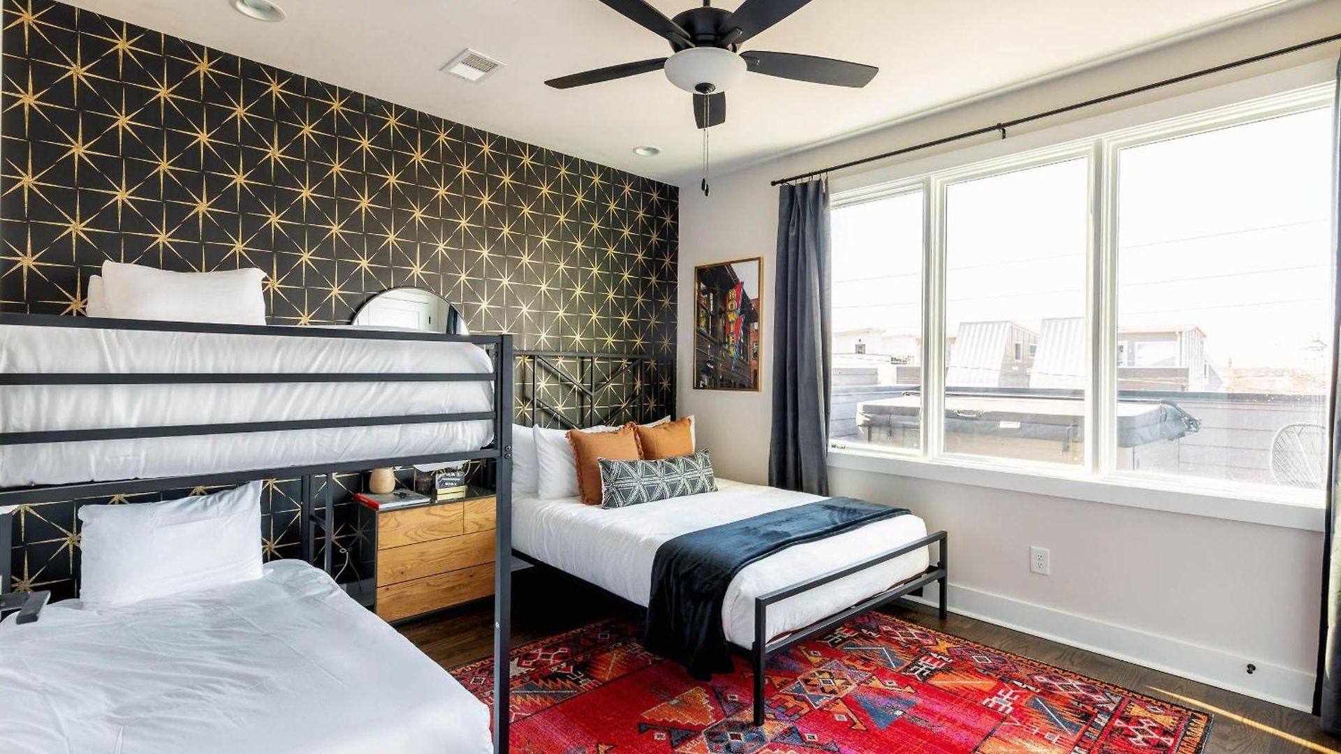 Holiday home Boots & Broadway - 2 Units - Mins To Broadway *