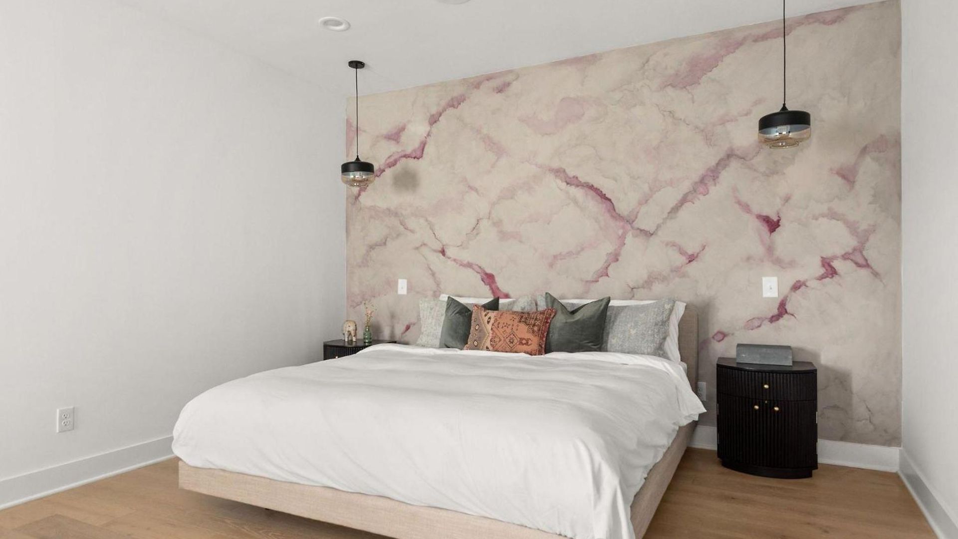 Modern Palette - Private Patio - Mins To Broadway *