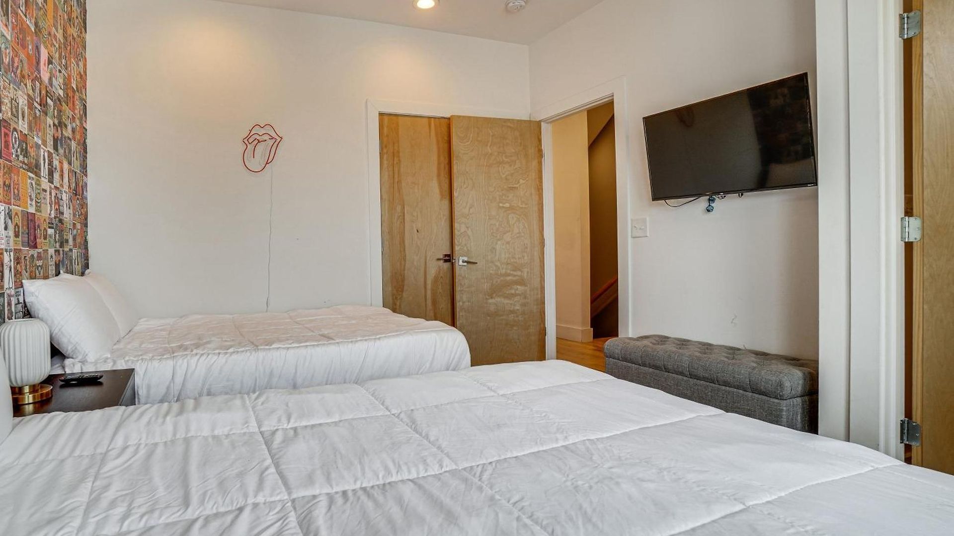 Pet-friendly Townhome W/ Rooftop Deck!