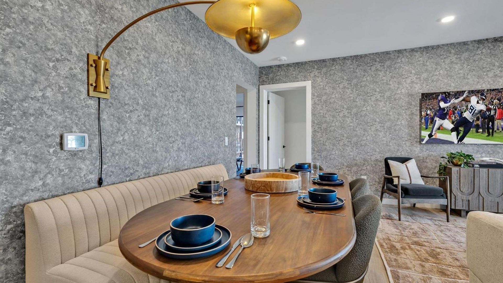 Holiday home Hyve-anthem-private Balconies-walk To Broadway