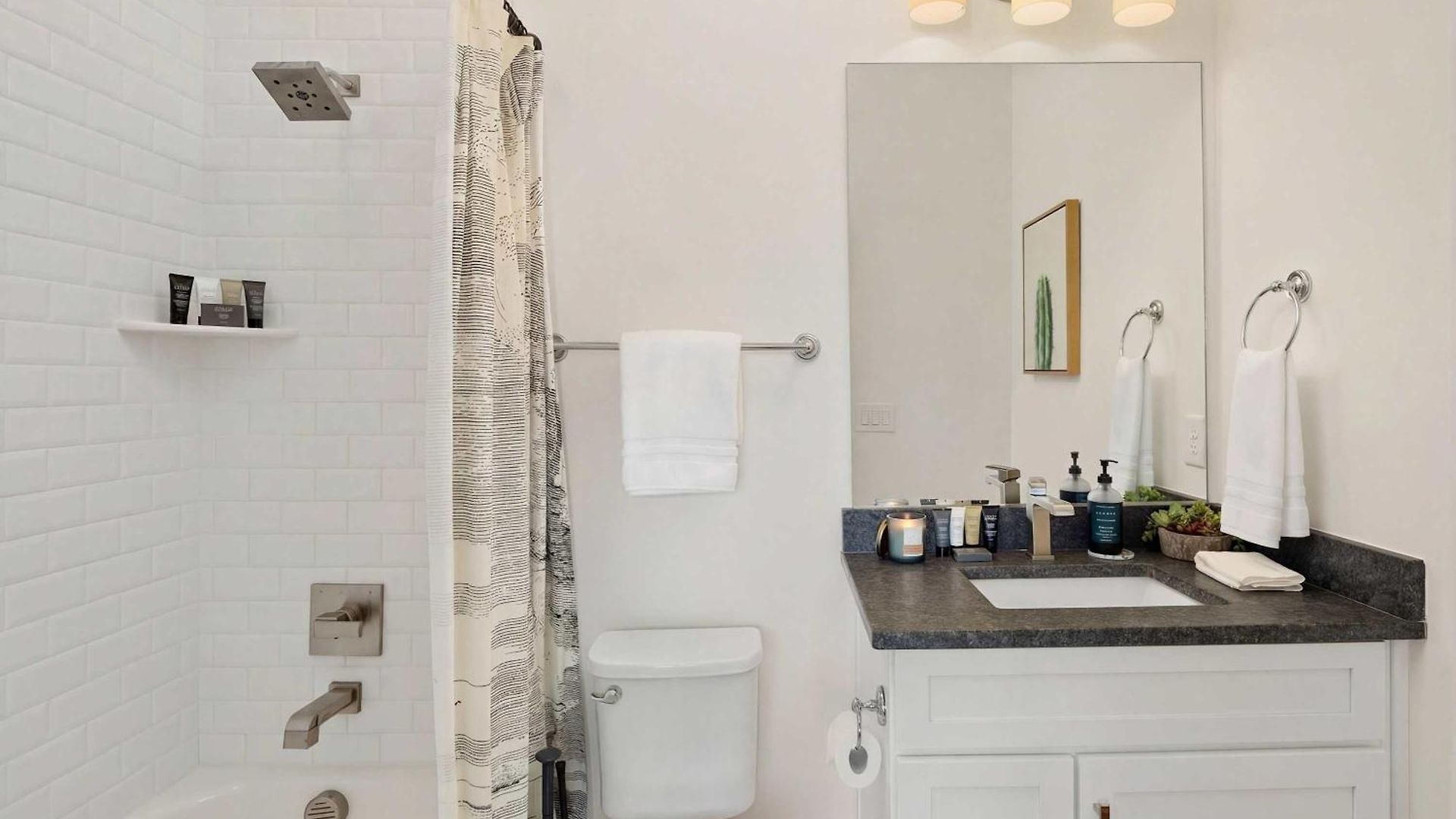 King 3br Retreat & 2-car Garage East *