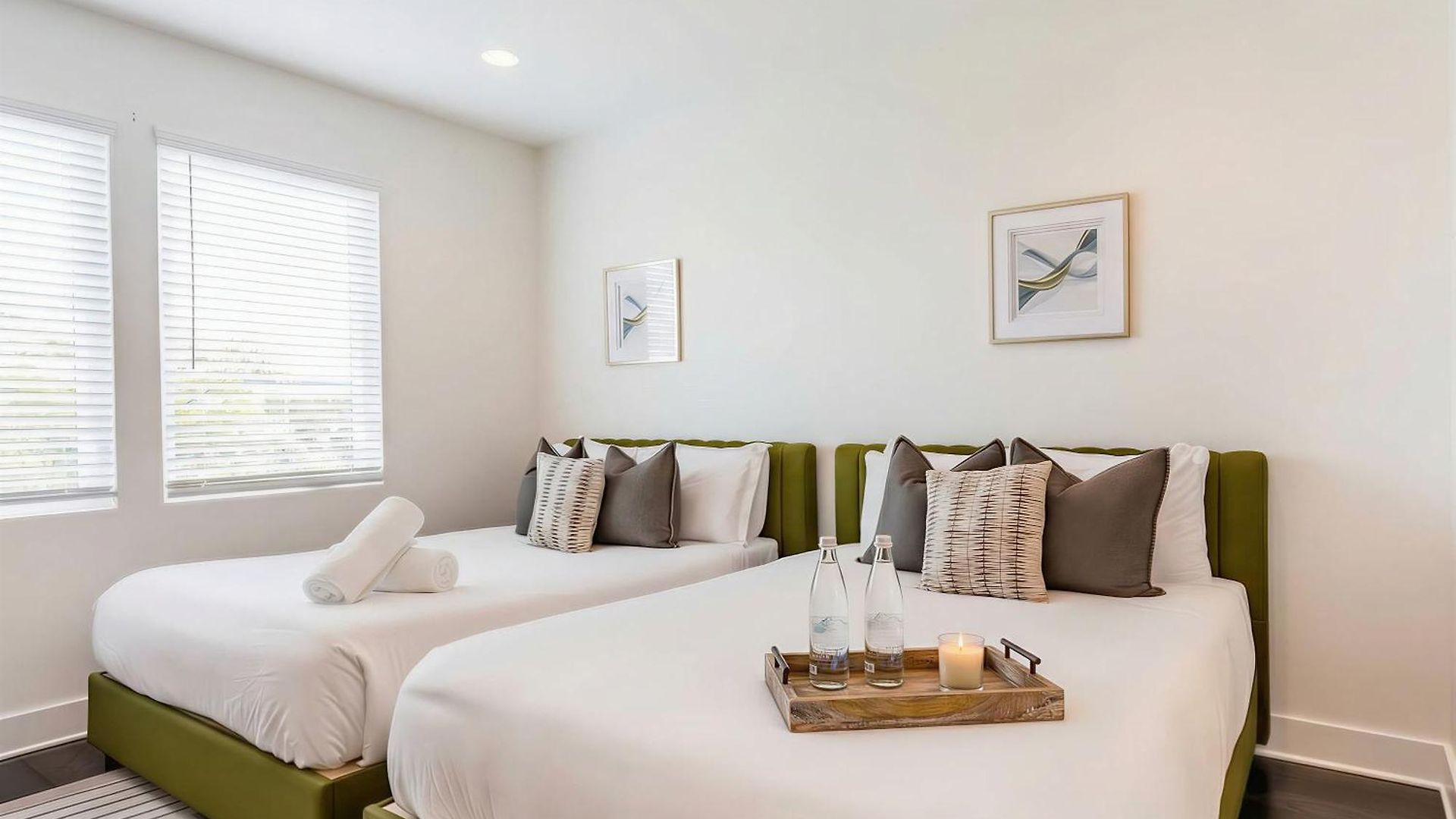 Rooftop Views & Patio Lounge Near Downtown *
