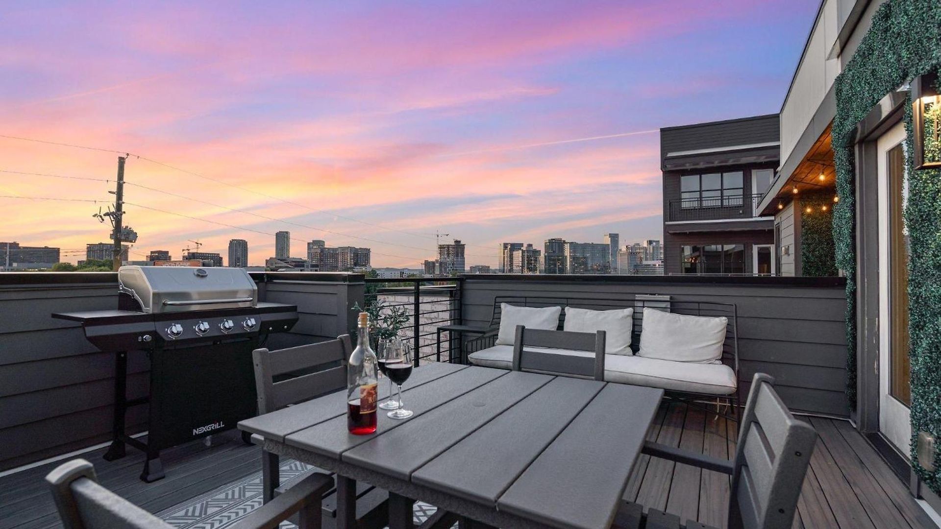 Holiday home Boots & Broadway - 2 Units - Mins To Broadway *