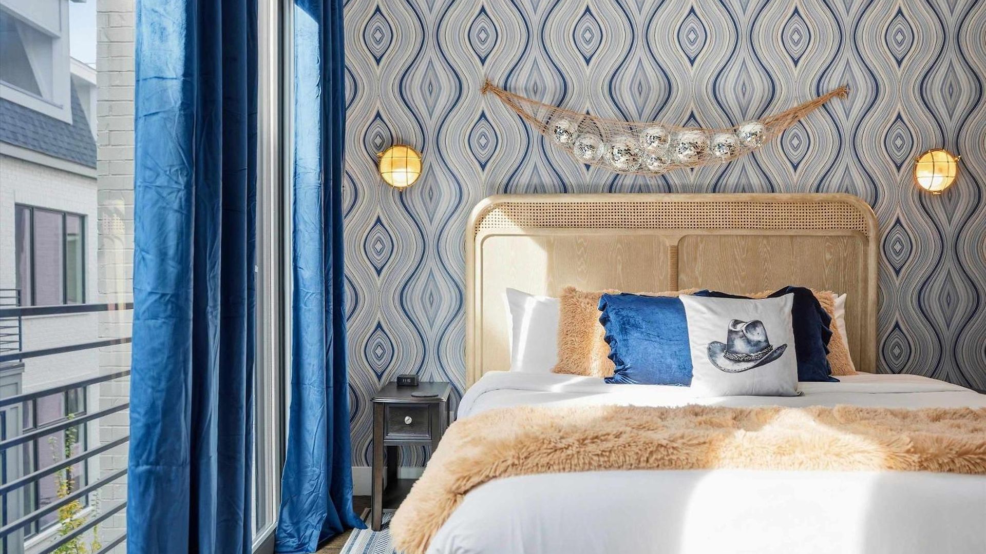 Holiday home Luxury Gated Duo Sleeps 24 Karaoke & Rooftop Nashville