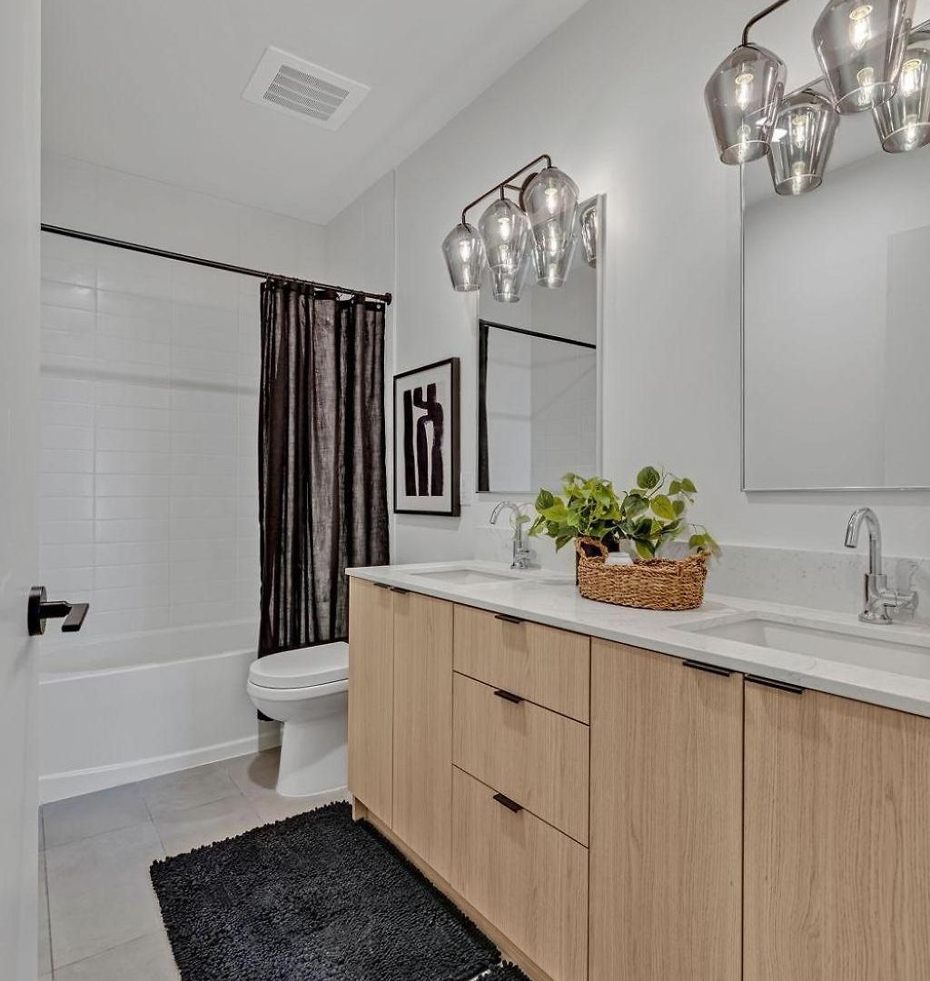 Hyve-anthem-private Balconies-walk To Broadway *