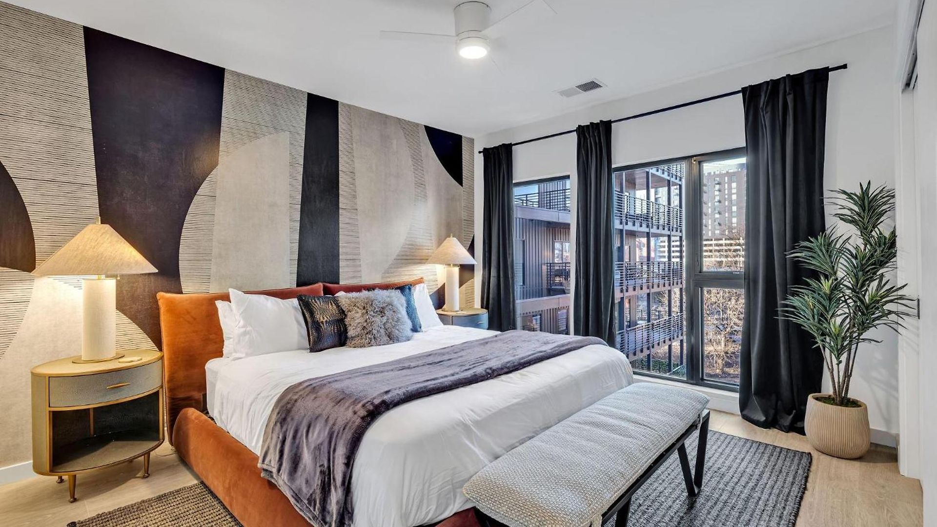 Holiday home Hyve-anthem-private Balconies-walk To Broadway *