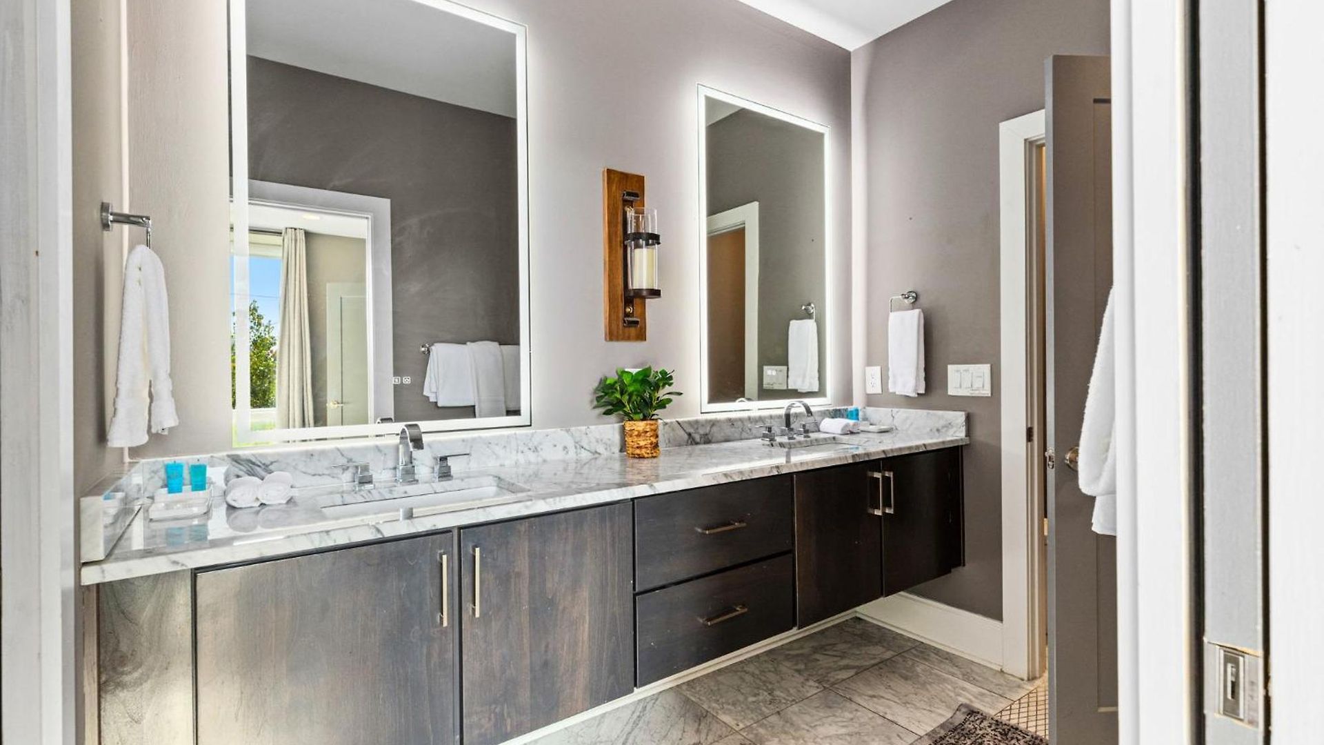 Argyle Rooftop Retreat Holiday home Nashville