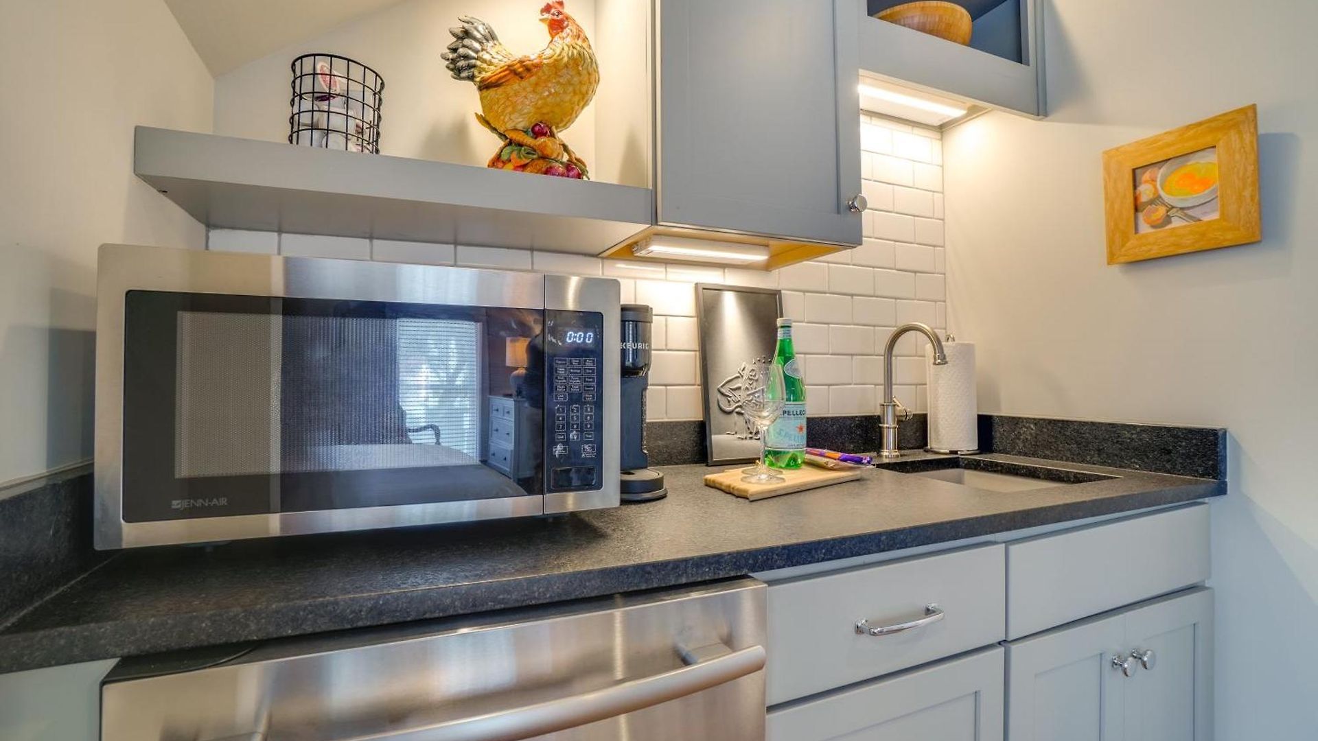 Apartment 1 Mi To Centennial Park, Couple's West End Retreat Nashville