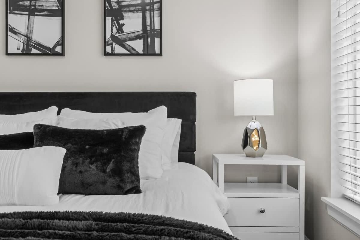 Modern 1br Walk To Gulch And Broadway * Nashville